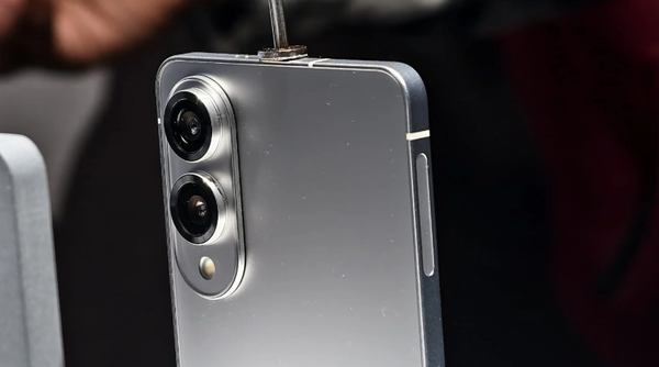 ����S25 Edge